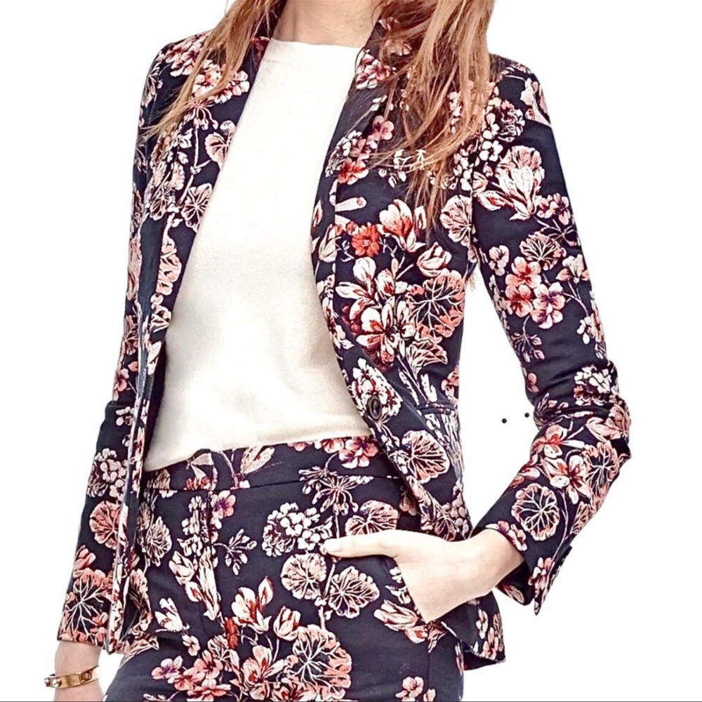 Ann Taylor Jacquard Navy and Pink Blazer Size 2